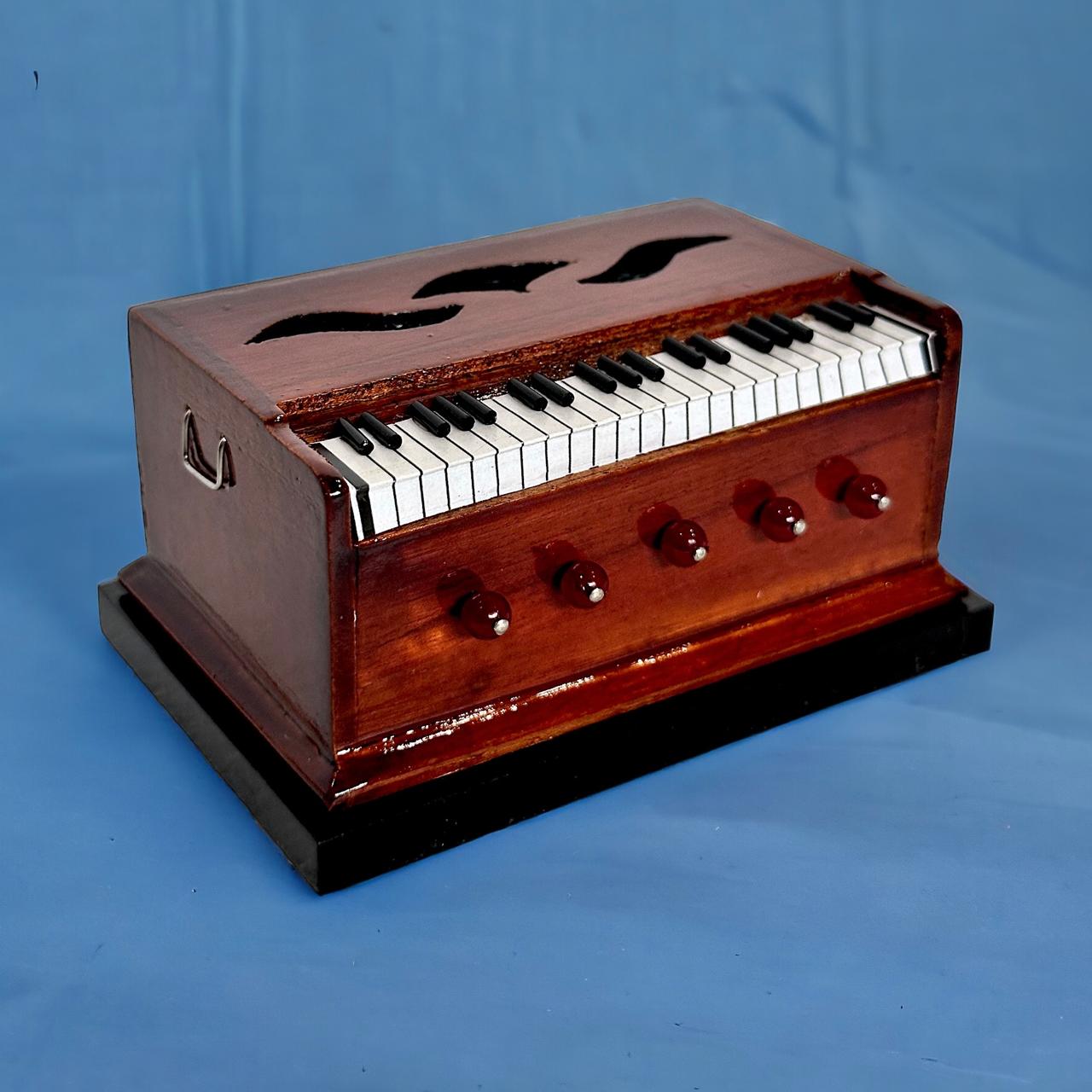 Premium handcrafted miniature - Harmonium